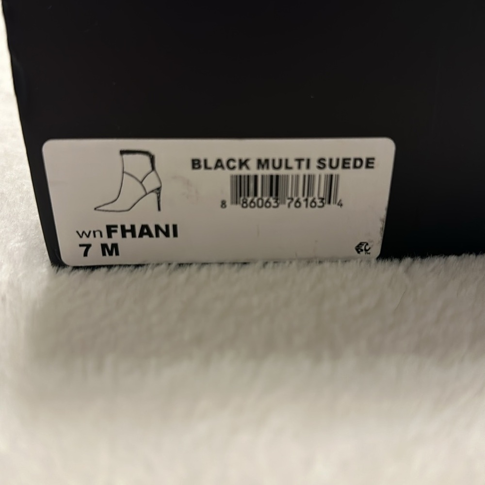 Nine West Womens Fhani Black Suede Ankle Boots Shoes 7 Medium - Picture 2 of 7